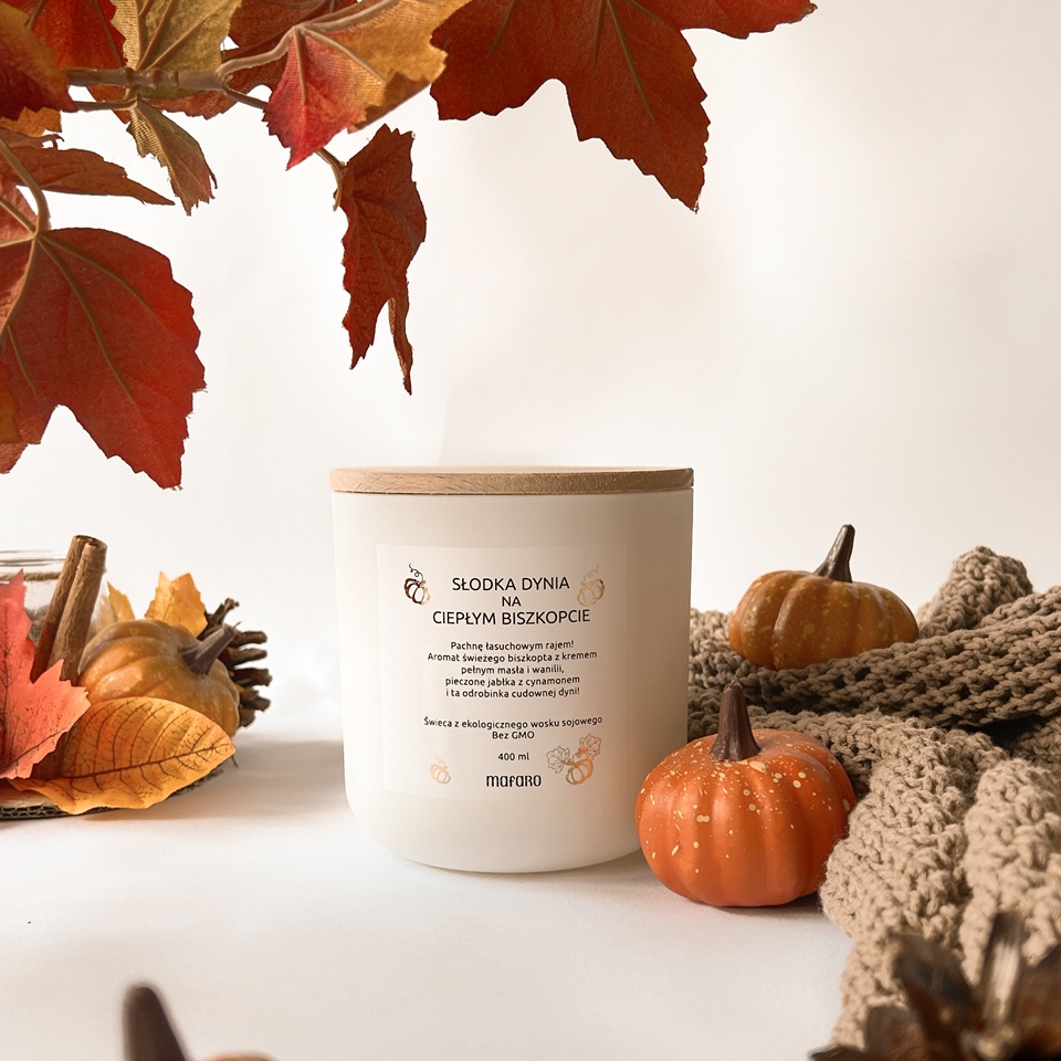 DU呕A 艢WIECA SOJOWA O ZAPACHU DYNI Z TRZEMA KNOTAMI