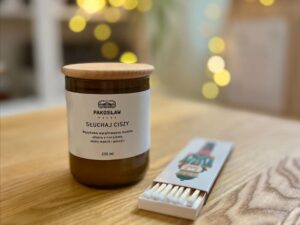 świeca sojowa z logo firm