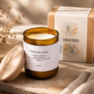 Naturalna świeca sojowa Tobacco & Oud z bawełnianym knotem